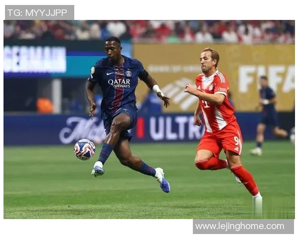 巴黎圣日耳曼逆转拜仁全场沸腾转会传闻再起引发热议